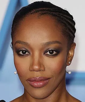 Наоми Аки (Naomi Ackie)