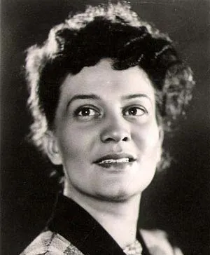 Нина Алисова
