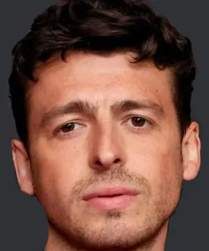 Энтони Бойл (Anthony Boyle)