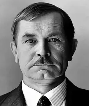 Эдуард Бочаров