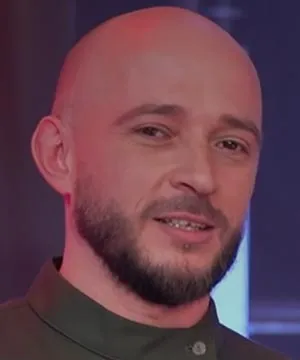 Александр Гузко