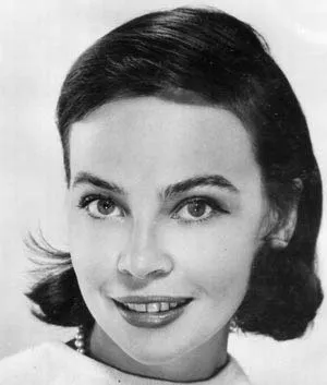 Лесли Карон (Leslie Caron)