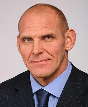 Александр Карелин