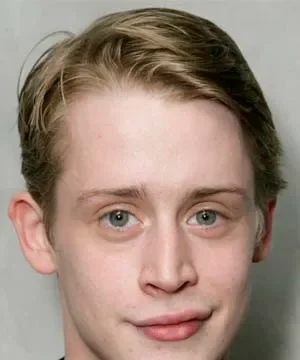 Маколей Калкин (Macaulay Culkin)