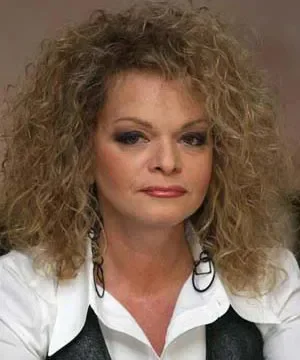 Лариса Долина