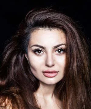 Элина Абкарова