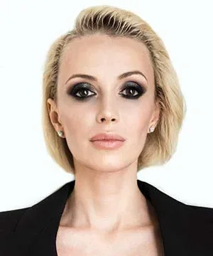 Алена Акимова