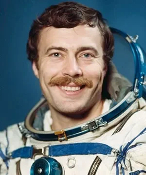 Александр Баландин