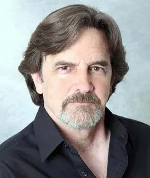 Лэйн Дэвис (Lane Davies)